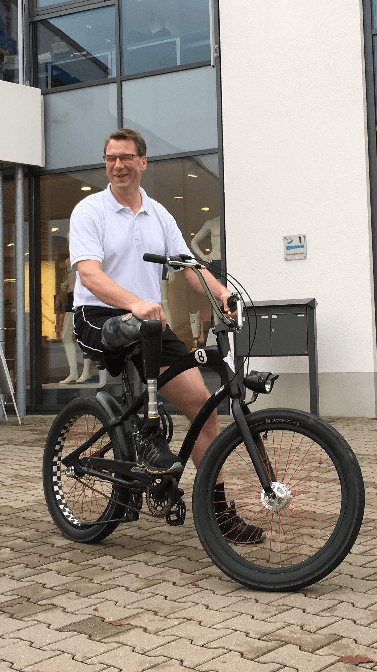 Fahrad fahren mit Prothese Jogging mit Prothese
